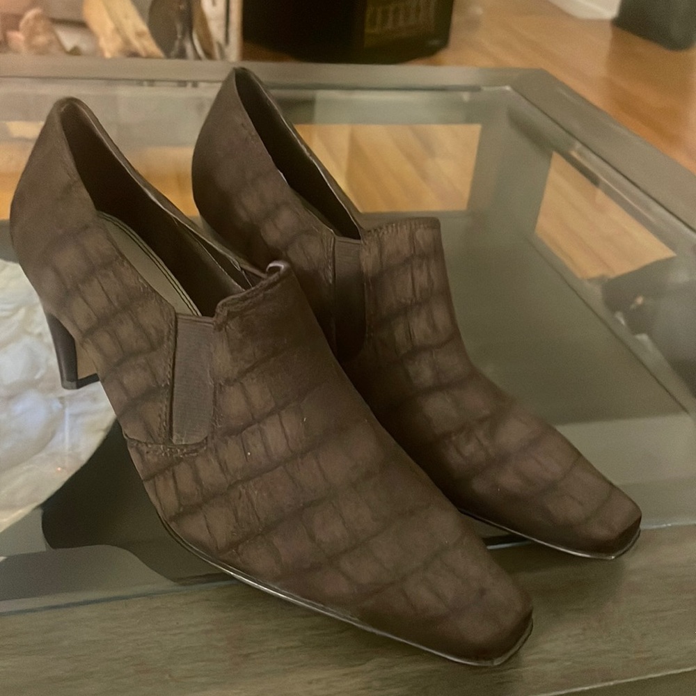 Liz Claiborne heels